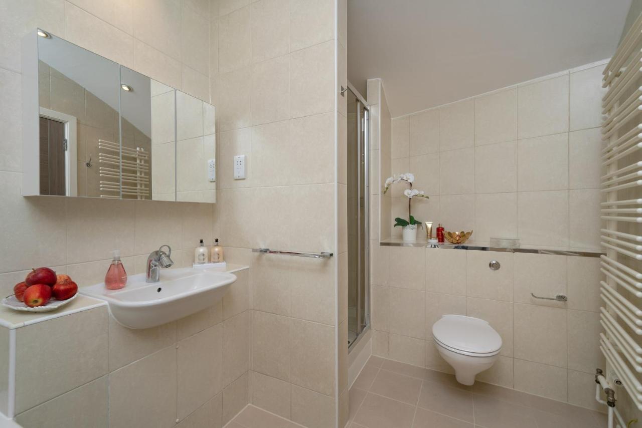 Huge & Central 3 Bedr, 4 Beds, 2,5 Bath Covent Gdn London Eksteriør bilde